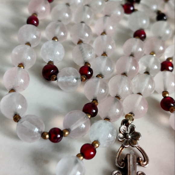 Vintage Genuine Rose Quartz Necklace with Garnet - Picture 6 of 13